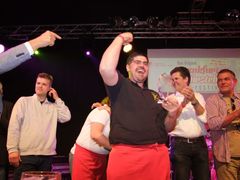Klaus Kirchschlager bei der Bekanntgabe des Gewinners